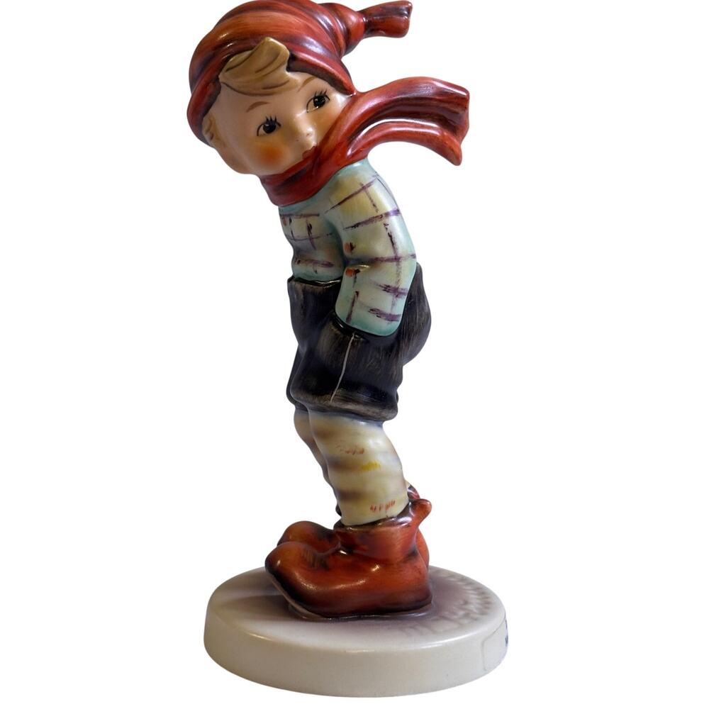 Vintage Goebel Hummel Figurine March Winds 43